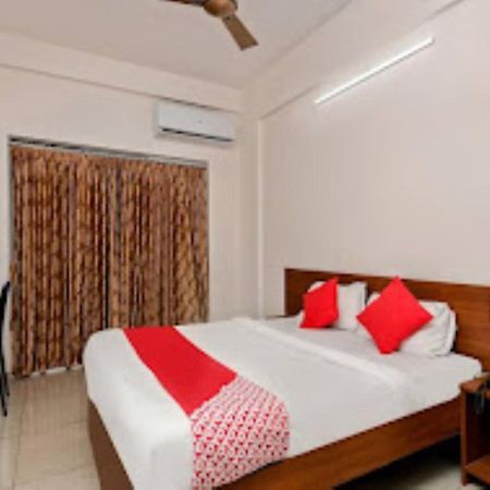 Hotel Samruddhi Lodging,Mangaluru Mulki Esterno foto
