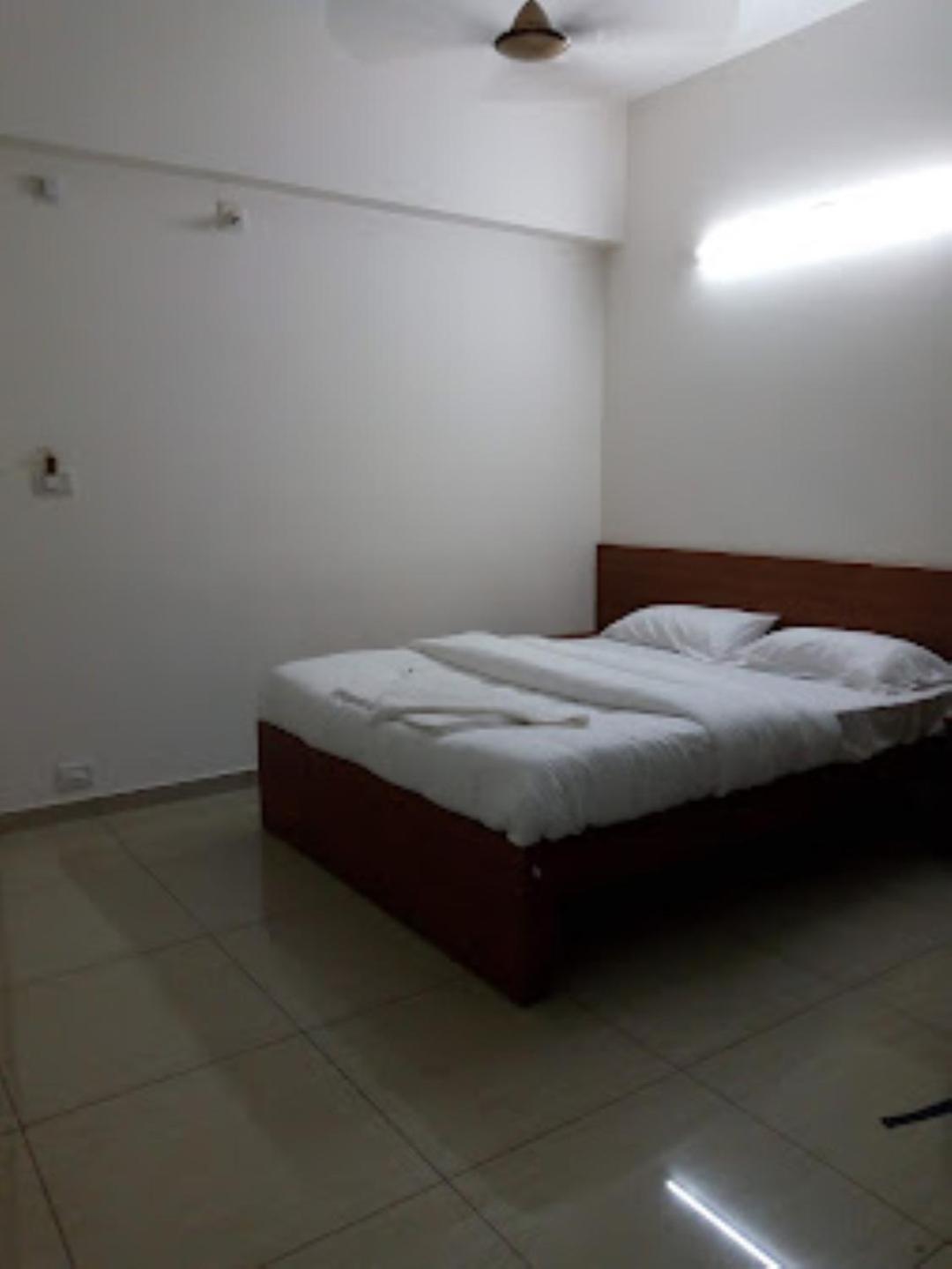 Hotel Samruddhi Lodging,Mangaluru Mulki Esterno foto